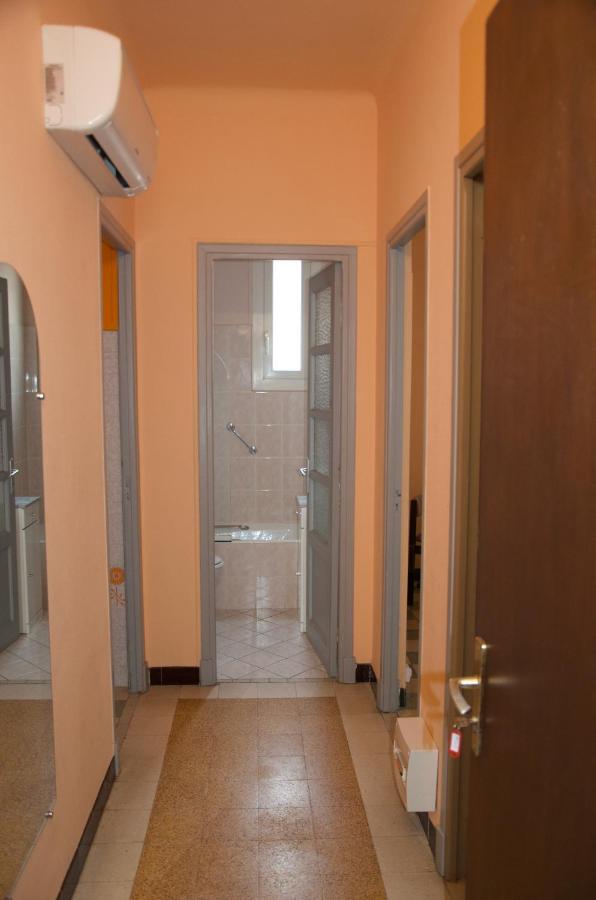 Appartement 2 Les Clematites ม็องตง ภายนอก รูปภาพ